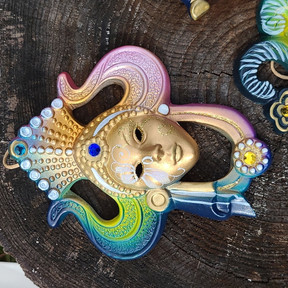 New Decorative Masks - Picture 8 of 11